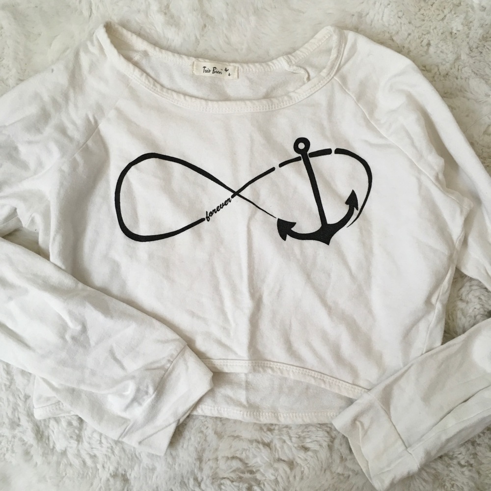 WHITE LONG SLEEVE INFINITY ANCHOR CROP TOP